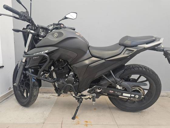 YAMAHA FZ25 FAZER ABS YAMAHA FZ25 FAZER ABS